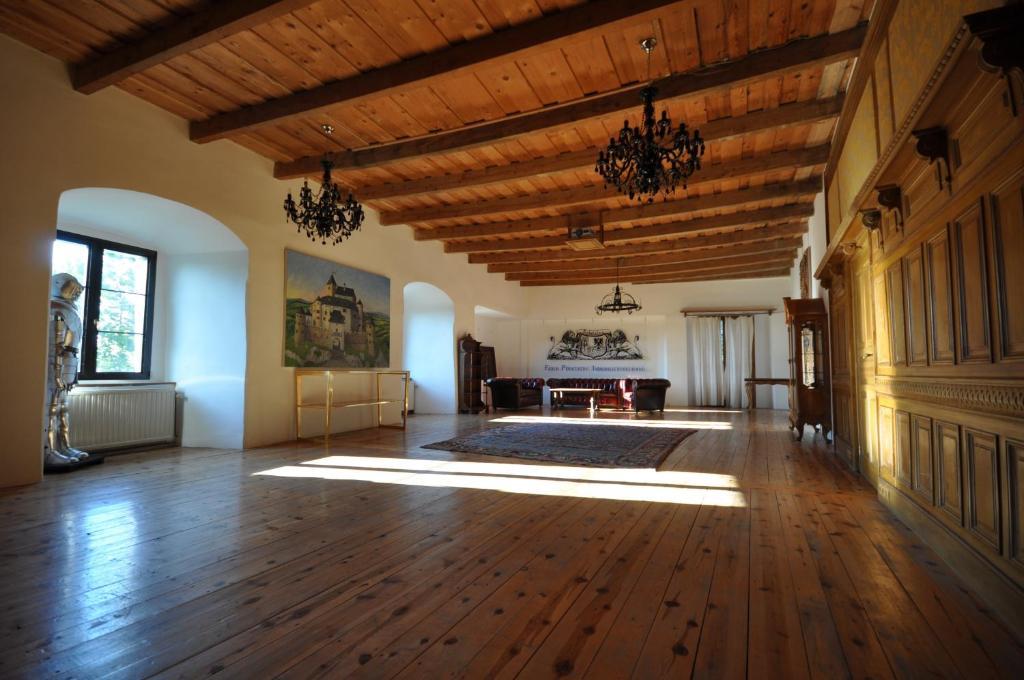 Burg Plankenstein Hotel Texing Екстериор снимка
